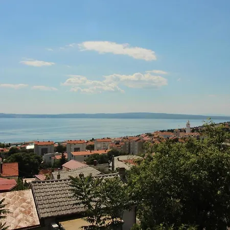 Fuer Zwei Erwachsene Und Zwei Apartment Novi Vinodolski