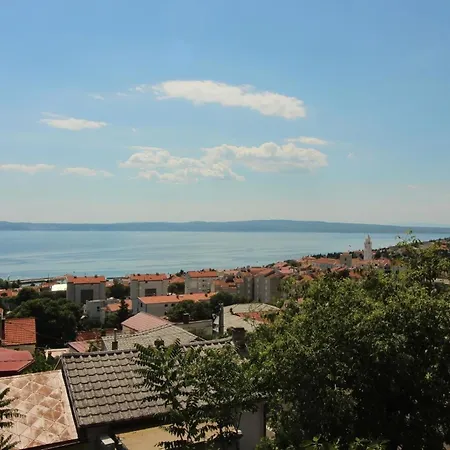 Apartment Fuer Zwei Erwachsene Und Zwei Novi Vinodolski